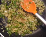 Foto del paso 3 de la receta: Arroz con salmonetes y alcachofas