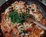 Foto del paso 6 de la receta: Espaguetis con pollo y ensalada con croutones