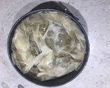 A picture of step 6 of Filo meat pie.