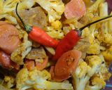 Foto langkah ke 4 dari resep Tumis brokoli baso sosis mamah firaz.