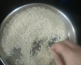 A picture of step 1 of Jaggery rice gur wale chawal.
