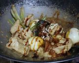 Foto langkah ke 5 dari resep Semur Telur Tahu.