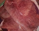 Töltött húsi tekercs tárkonyos-fokhagymás szósz alatt sütve recept fázis 1 fotója