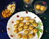 बूरा साखरेचे बेसन लाडू (besan laddu recipe in marathi) रेसिपी स्टेप 8 फोटो 