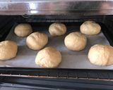 Hình bước làm 5 của món HongKong Pineapple Buns (Bolo bao)