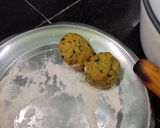 A picture of step 5 of Winter special methi paratha.