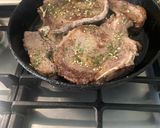 Foto del paso 5 de la receta: Costeletas de Vaca con Palta, Huevo Duro y Tomate