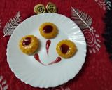 A picture of step 5 of Mango pudding with strawberry crush.