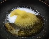 A picture of step 2 of Sooji ka halwa.