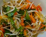 Foto langkah ke 2 dari resep Telor dadar sayur.