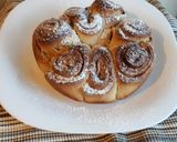 A picture of step 8 of Cinamon Rolls.