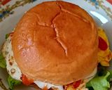 Foto langkah ke 3 dari resep Burger Simple.
