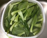 Hình bước làm 4 của món Canh Cải Thìa Dồi Trứng