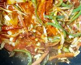 A picture of step 8 of Vegetable szechuan spaghetti.