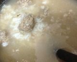 รูปขั้นตอนการทำที่ 3 ของ ข้าวต้มหมูสับเต้าหู้ไข่สาหร่าย