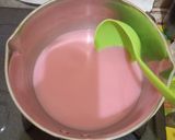 Foto langkah ke 2 dari resep Puding Susu Kedelai Merah Putih.