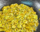 A picture of step 3 of Kaju Karela.