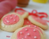 A picture of step 17 of Sugar Cookies with White Chocolate Frosting.