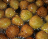 A picture of step 4 of Plantain puff puff.