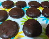Foto del paso 3 de la receta: Galletones de chocolates y mostacillas