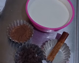 Foto langkah ke 1 dari resep Cinnamon Hot Choco.