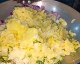 A picture of step 2 of Aloo Methi Paratha.