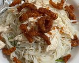 รูปขั้นตอนการทำที่ 7 ของ เส้นหมี่ไก่ฉีก สูตรดัดแปลงเอง