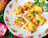 A picture of step 9 of Biscuit Sev Puri Chaat.