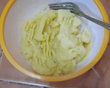 Foto langkah ke 1 dari resep Proll Tape Keju, takaran sendok dan pake otang.