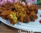 A picture of step 5 of Rajma and Moong Bhajiye.
