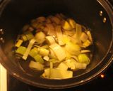 Foto del paso 2 de la receta: Sopa de preso por lluvia torrensial