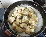 A picture of step 1 of Kathal (jack fruit) do pyaza.