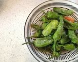 A picture of step 3 of Padron peppers.