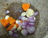 Foto langkah ke 2 dari resep Terong goreng bumbu kuning.