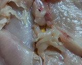 Foto del paso 1 de la receta: Suprema en colchón de cebollas