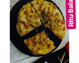 बिना यीस्ट के क्रीमी पास्ता पिज़्ज़ा (Bina yeast ke creamy pasta pizza recipe in Hindi) रेसिपी चरण 10 फोटो