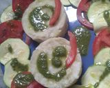 Foto del paso 10 de la receta: Circulos de pescado y puré,zuchinis y tomate con aceite de albahaca