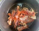 Foto del paso 2 de la receta: Risotto de espárragos con gamba roja