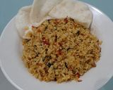Foto langkah ke 7 dari resep Nasi Goreng Daun Mengkudu Pedas.