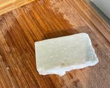 Une image de l'étape 5 de Salade de concombre à la crème, oignon doux, feta et coriandre.