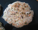 Foto del paso 7 de la receta: Hamburguesa de quinoa con verdura y pollo