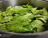 A picture of step 1 of Stuffed eggplant with spinach gravy.