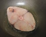 Hình bước làm 1 của món Cá Thu Chiên Chấm Rau Sống