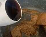 عکس مرحله 2 از دستور حلوا شیره انگور