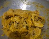 Foto langkah ke 5 dari resep Ayam UNGKEP LENGKUAS. Gurih, bumbunya melimpah, wangi lengkuas.