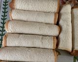 Gambar langkah 3 resipi Roti Gulung Sosej.