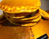 A picture of step 2 of Signature custard pancakes.