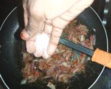 A picture of step 4 of Sultan chips.