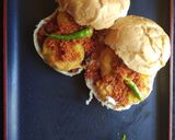 A picture of step 6 of Vadapav.