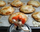 Foto del paso 6 de la receta: Empanadillas de queso y membrillo